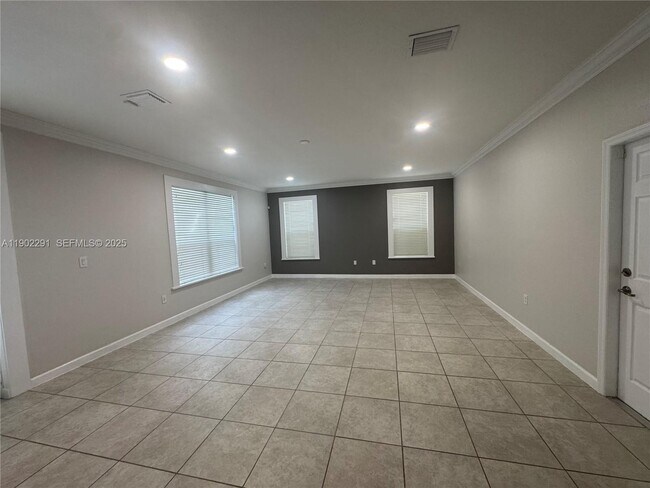 Building Photo - 17145 SW 92nd St