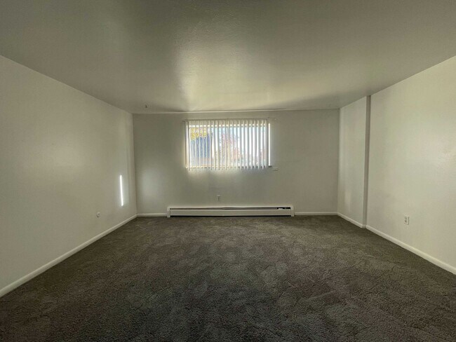 Building Photo - 12121 W Nevada Dr