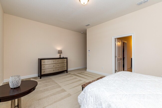 Building Photo - 50 Eliana Ave