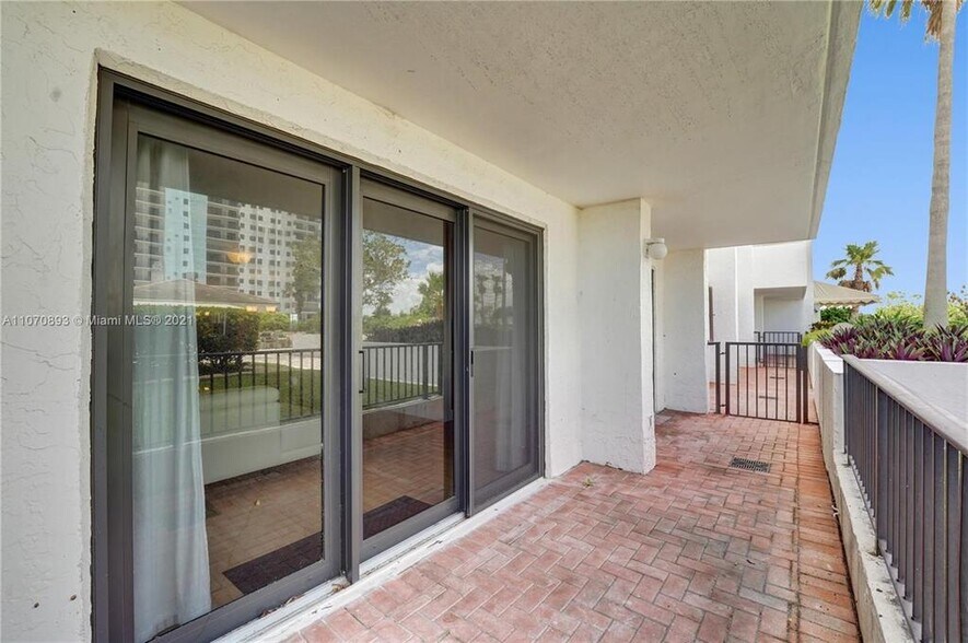 Building Photo - 1201 S Ocean Dr
