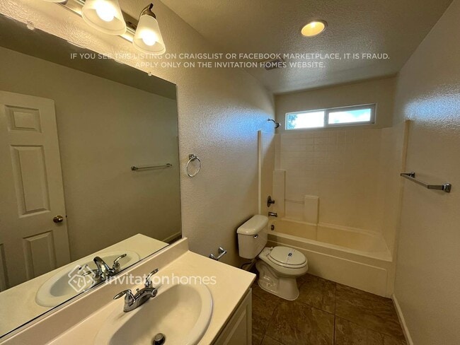 Building Photo - 1566 Maryclair Dr