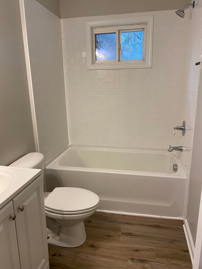 Building Photo - 209 W Church St