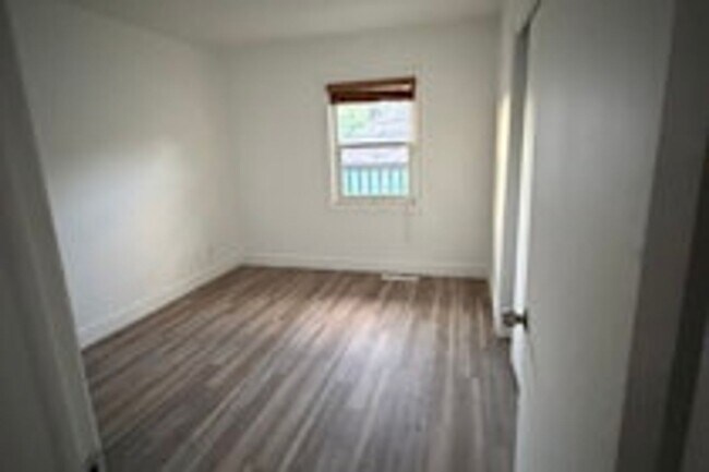 Building Photo - 224 S 900 E
