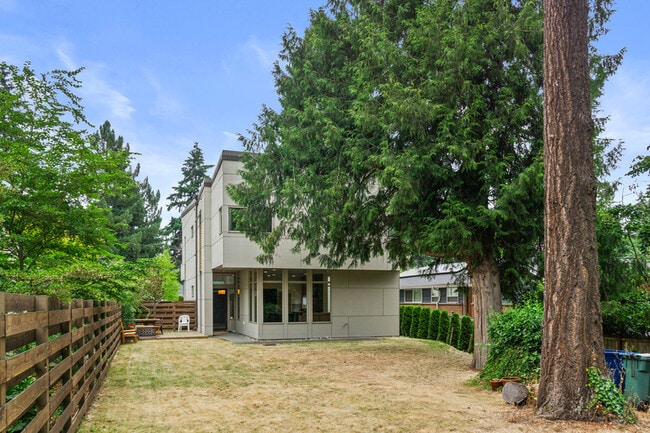Building Photo - 2325 N 122nd St