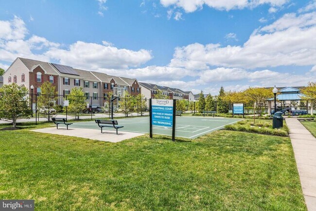 Building Photo - 7568 Stonehouse Dr