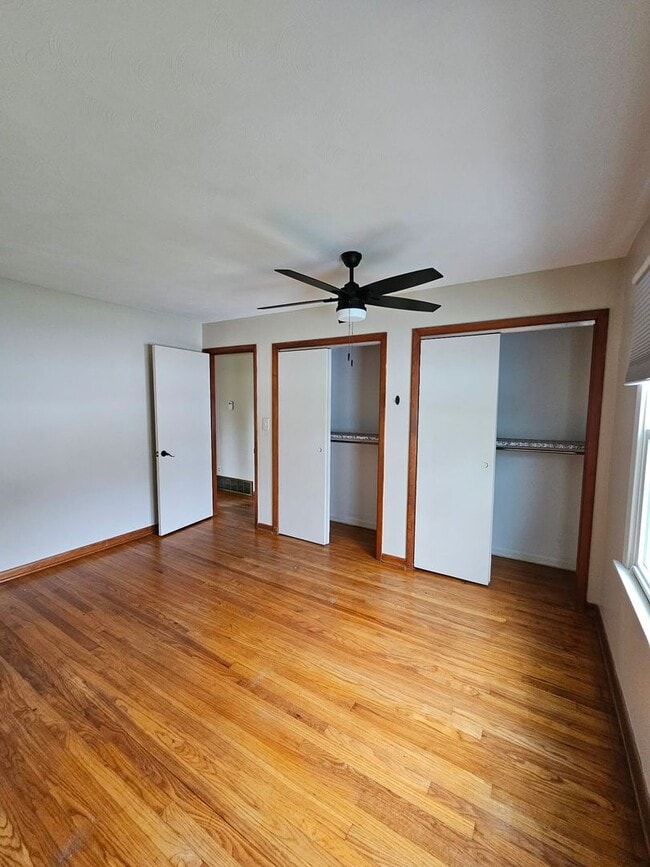 Building Photo - South Shores! 3 Bed, 1.5 bath