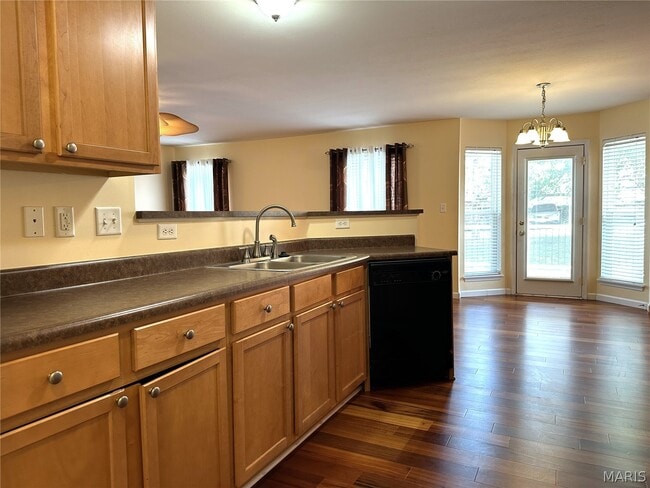 Building Photo - 207 Shady Rock Ln