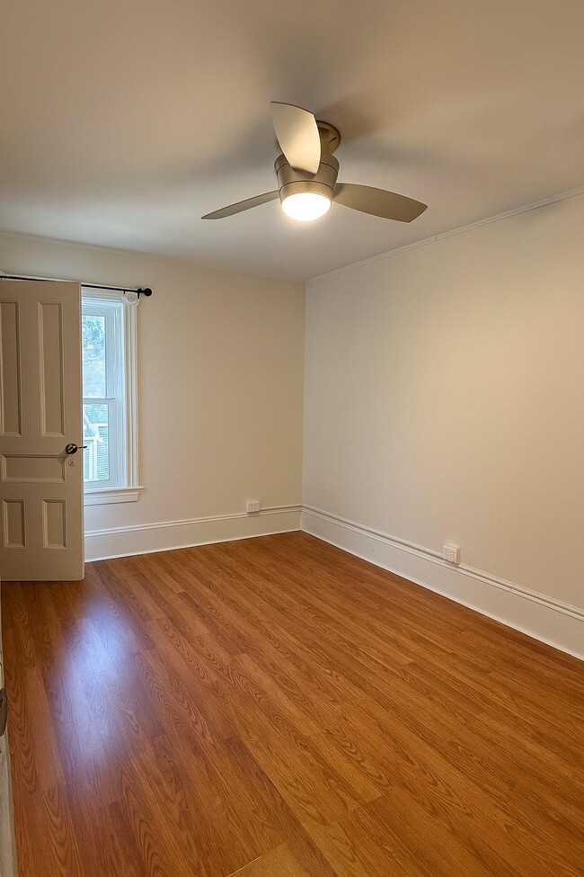 Building Photo - 84 Park St