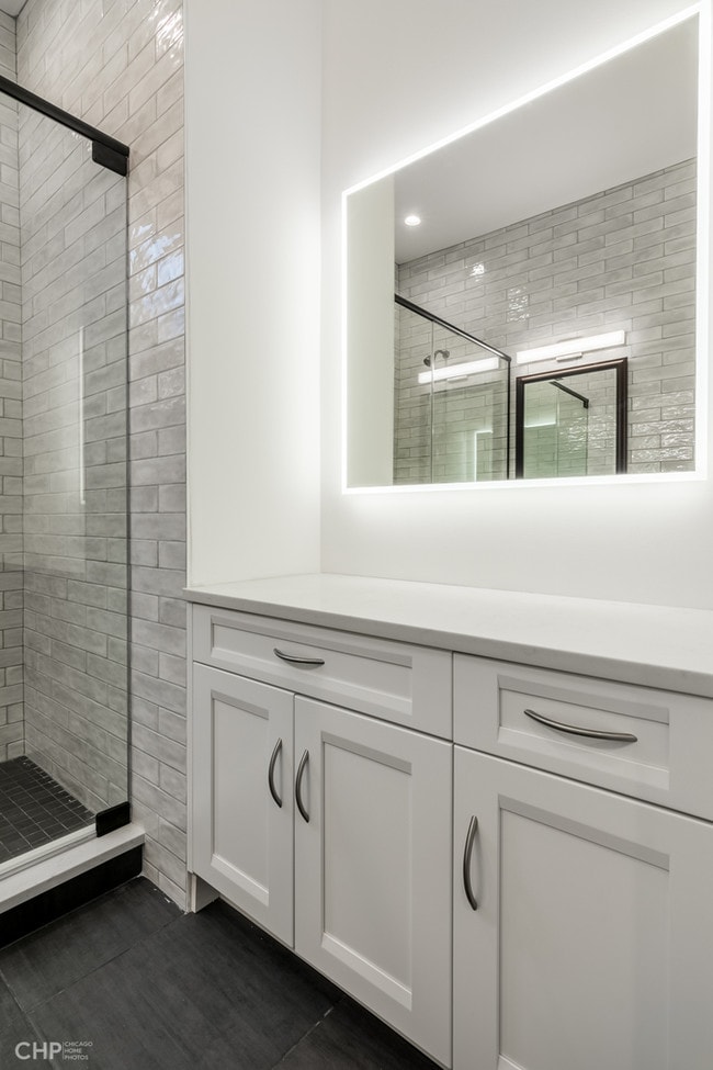 Building Photo - 2318 W Thomas St