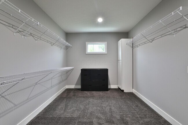 Building Photo - 2246 Koester