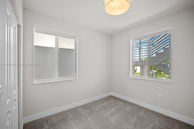 Building Photo - 10270 NW 66th St