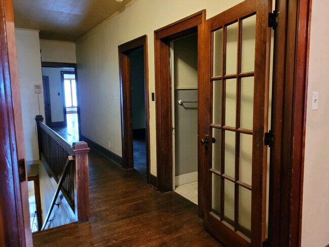 Building Photo - 186-2 S Washington St