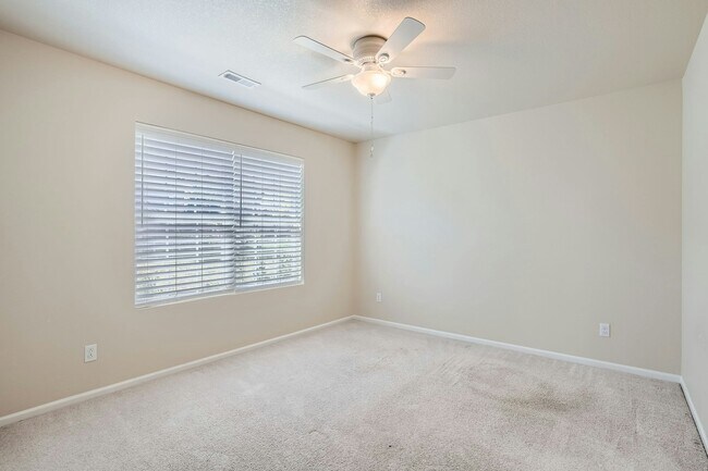 Building Photo - 15904 E Otero Cir