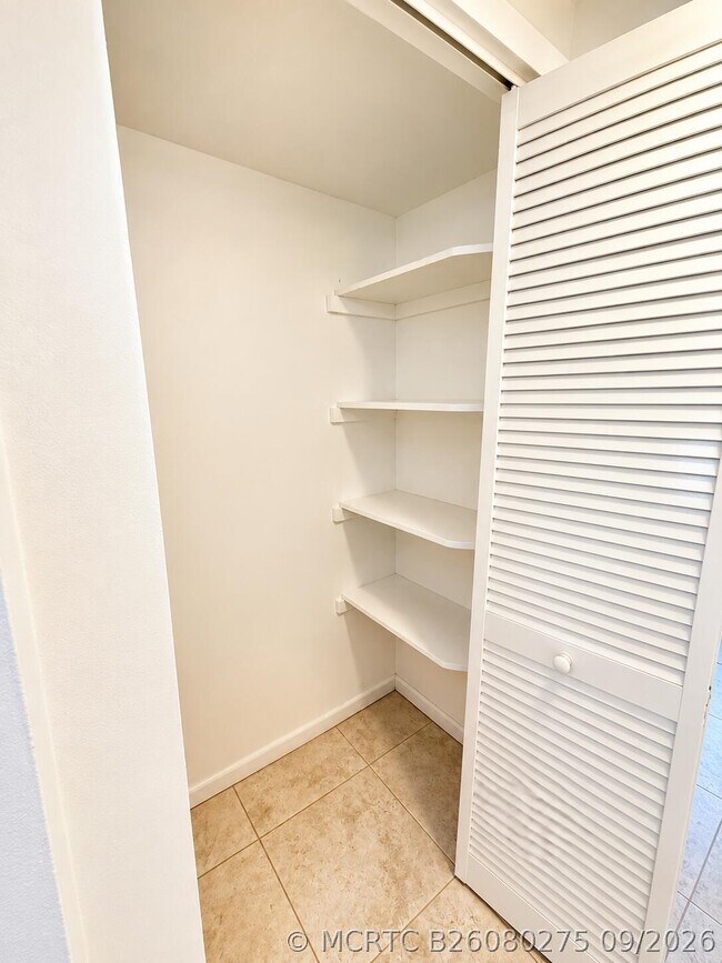 Building Photo - 2050 Oleander Blvd