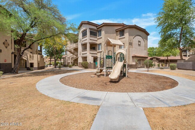 Building Photo - 10136 E Southern Ave