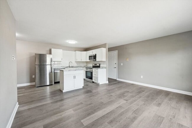 Building Photo - 4111 Harvest Ln