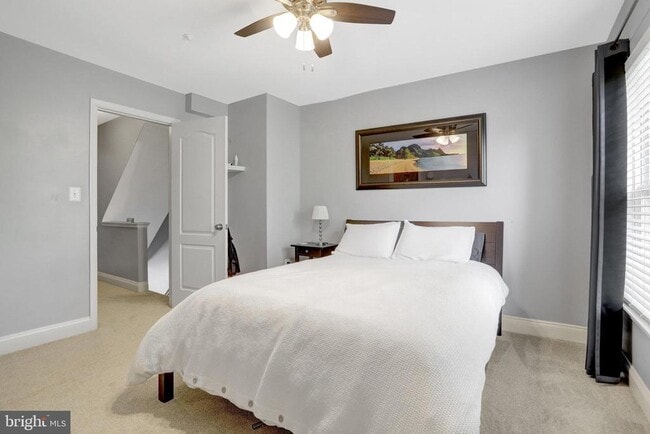Building Photo - 3825 Watkins Mill Dr
