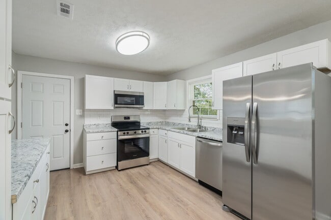 Building Photo - 2809 Lay Ave