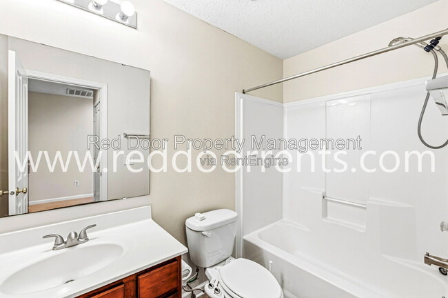 Building Photo - 13340 E Golden Gate Dr