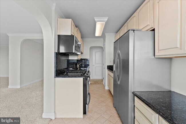 Building Photo - 501 Slaters Ln