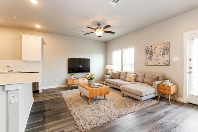Building Photo - 357 N Centro Cir