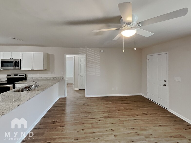 Building Photo - 3284 Anderson Mountain Rd