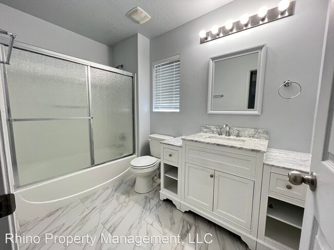 Building Photo - 3 br, 2.5 bath House - 2926 S Sefton Dr