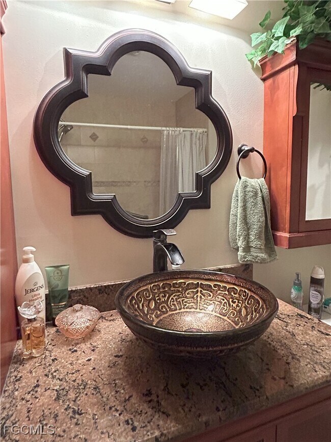 Building Photo - 5560 Longleaf Dr