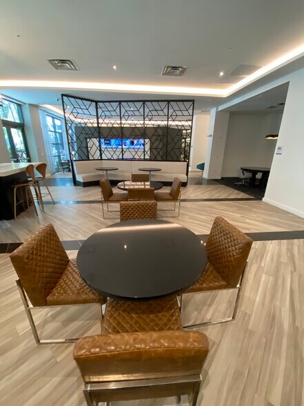 Building Photo - 2131 NE 167th St