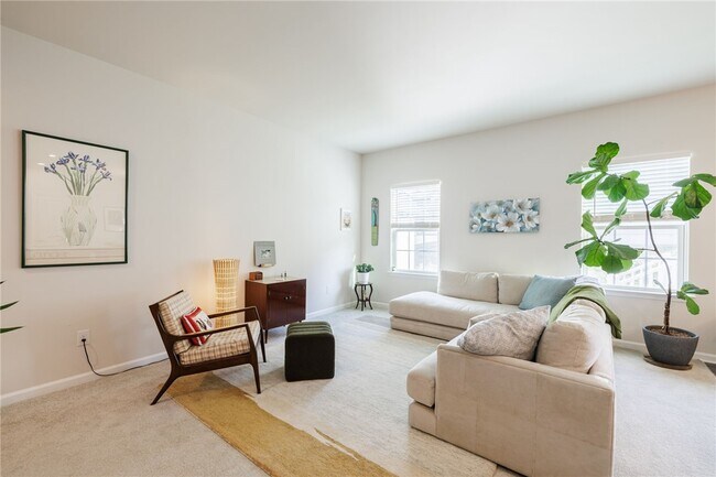 Building Photo - 23 Keuka Ln