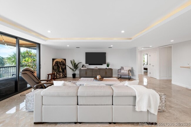 Building Photo - 2785 Polo Island Dr