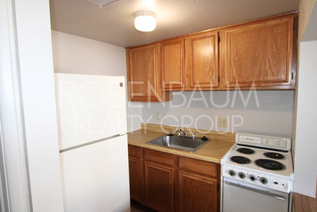 Building Photo - 9230 N 6th St