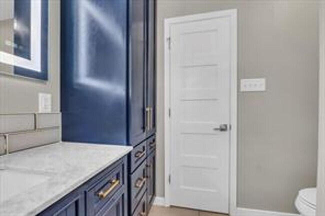 Building Photo - 4600 Cedar Mountain Dr