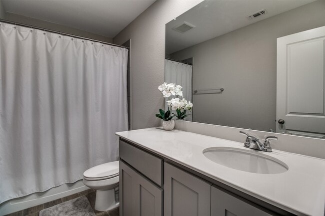 Building Photo - 11441 Silver Queen Dr