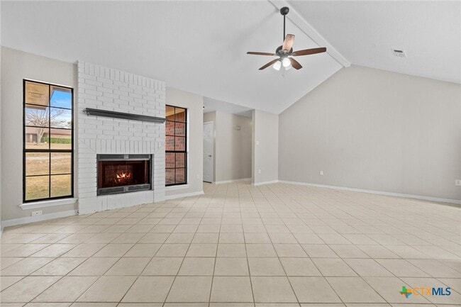 Building Photo - 180 County Rd 4933