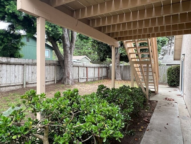Building Photo - 375 Los Osos Valley Rd