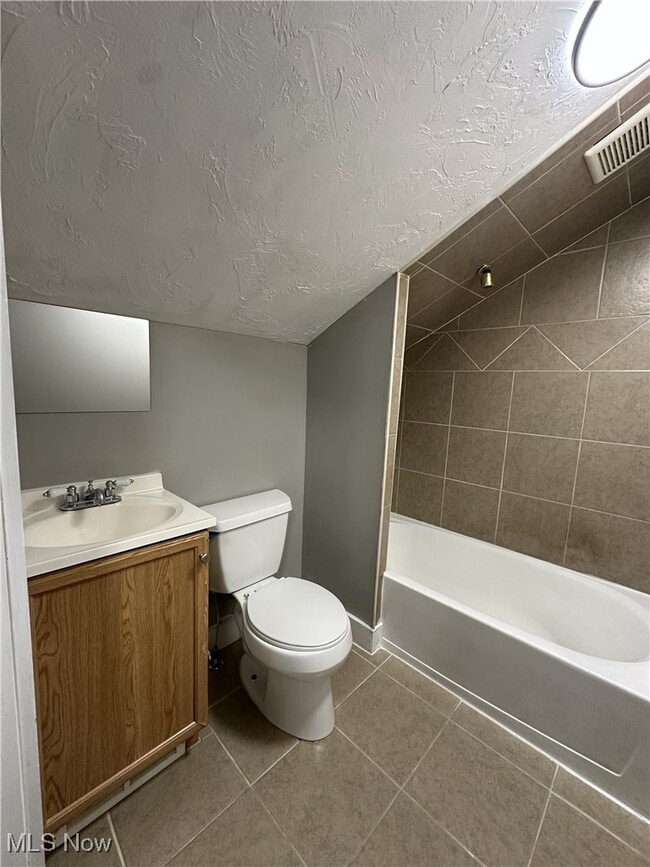 Building Photo - 5303 Kohout St