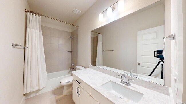 Building Photo - 11526 Hollering Pass