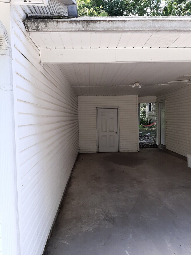 Building Photo - "Charming 2-Bed, 2-Bath Retreat at Butler's Oak – Spacious 924 Sq Ft Living in Jonesboro!"
