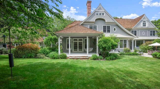 Building Photo - 7 Mayflower Ln