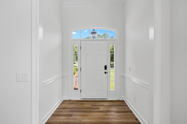 Building Photo - Large townhome in the Desirable Southbridge Community