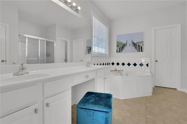 Building Photo - 520 Ruby Forest Pkwy