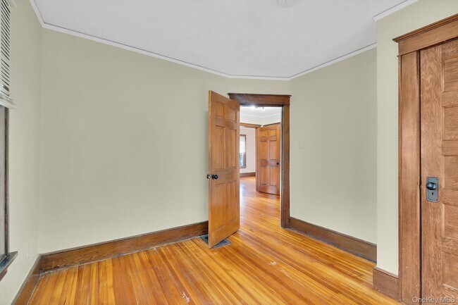 Building Photo - 100 Academy Ave