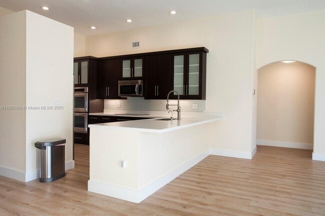 Building Photo - 6598 NW 113th Pl