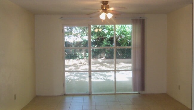 Building Photo - 3112 Colorado St NE