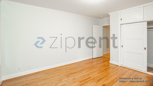 Building Photo - 16000 Greenwood Rd