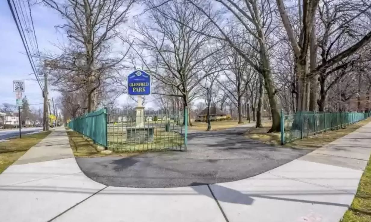 Building Photo - 7 Woodland Ave