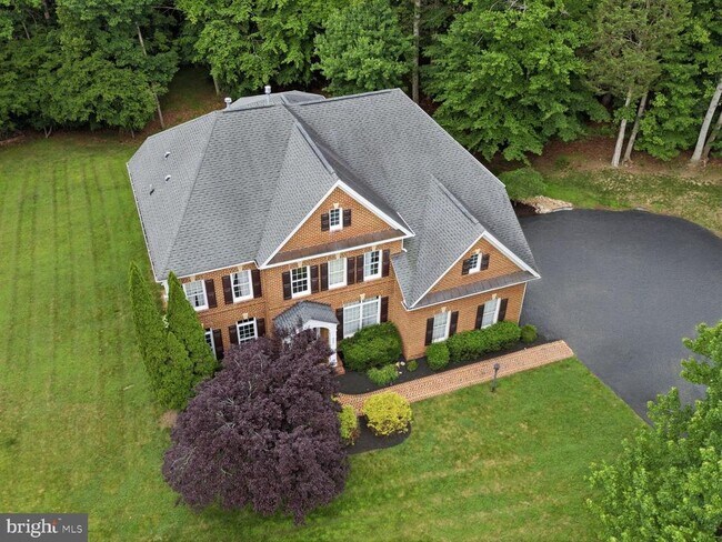 Building Photo - 5081 Wolf Run Shoals Rd