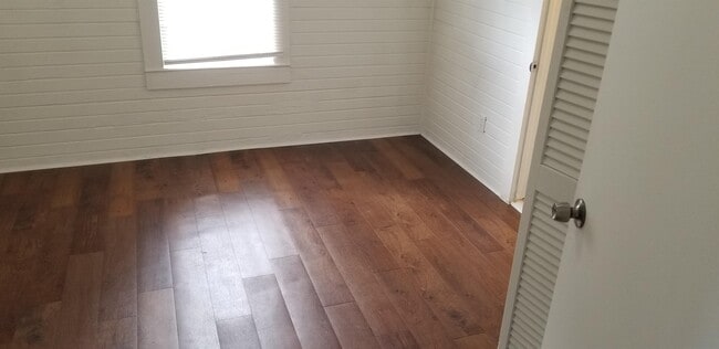 Building Photo - 2012 Husson Ave