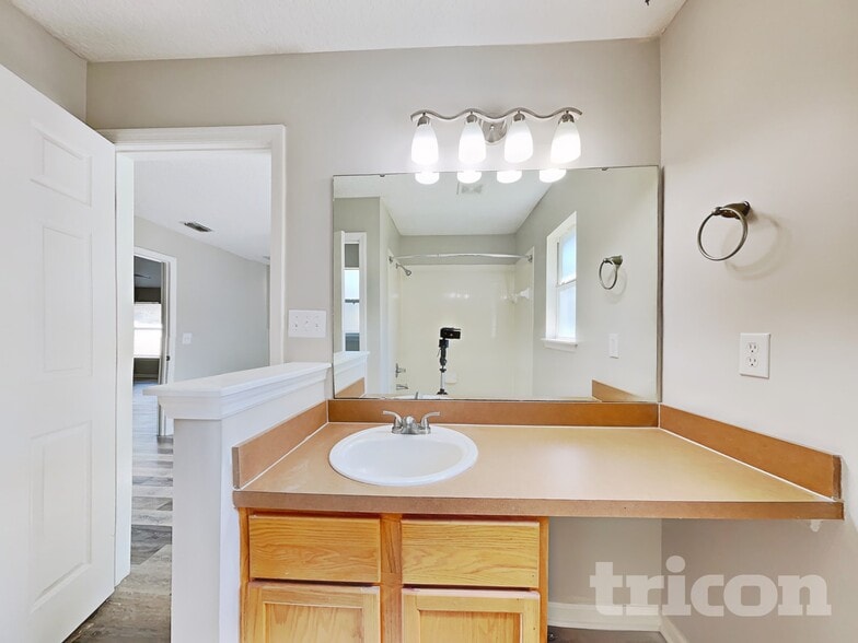 Building Photo - 3318 Citation Dr